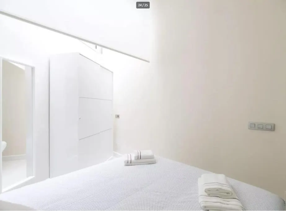 Apartment Eixample Apart Sagrada Familia 52 Barcelona Spain